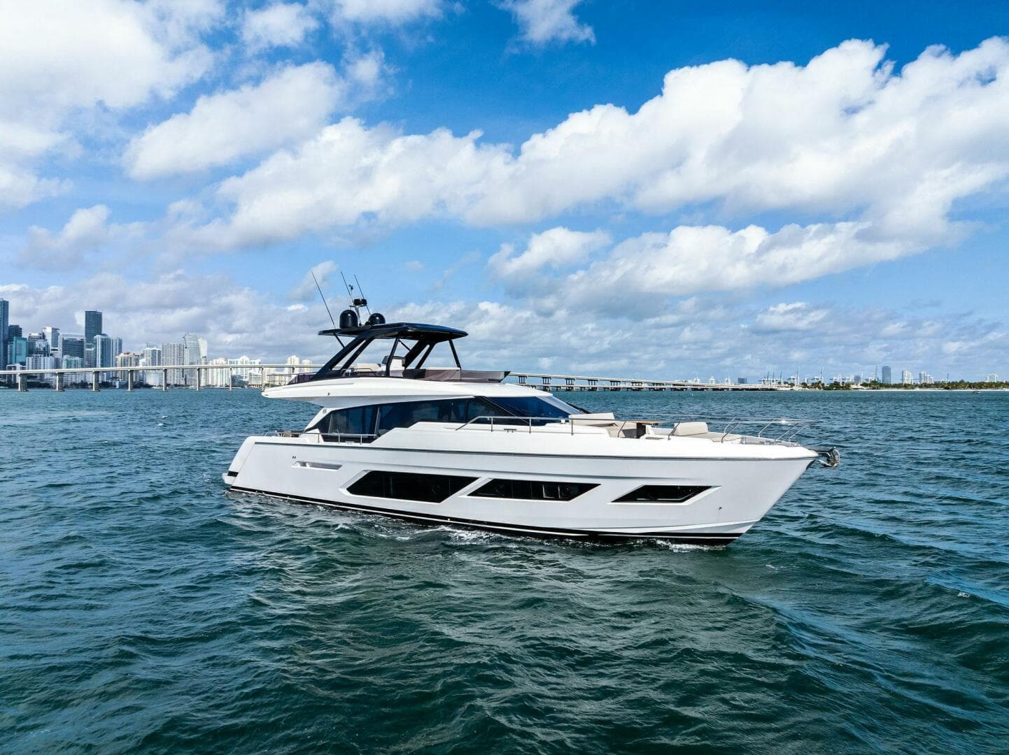 2024 Ferretti Yachts 720 photo 4