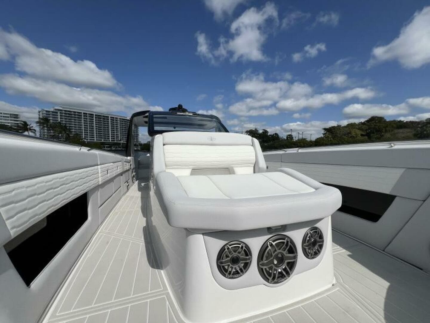 2025 Cigarette NightHawk photo 30