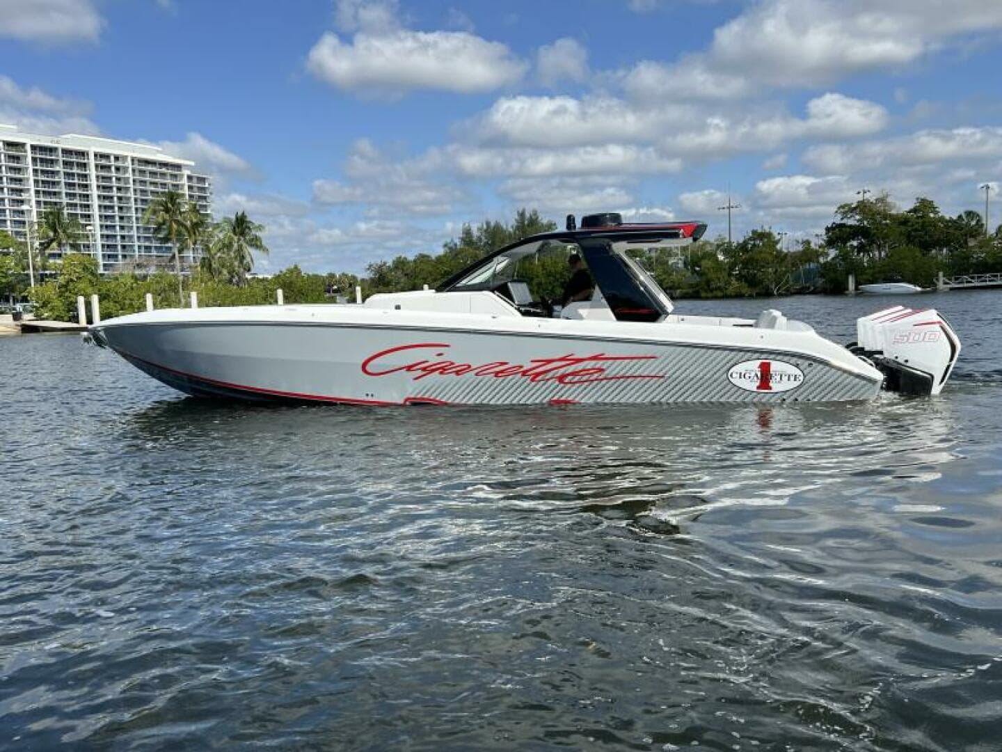 2025 Cigarette NightHawk photo 9