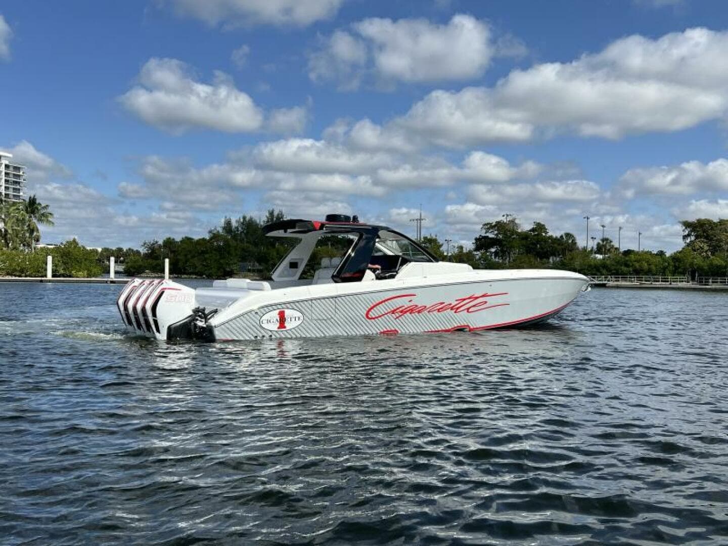 2025 Cigarette NightHawk photo 3