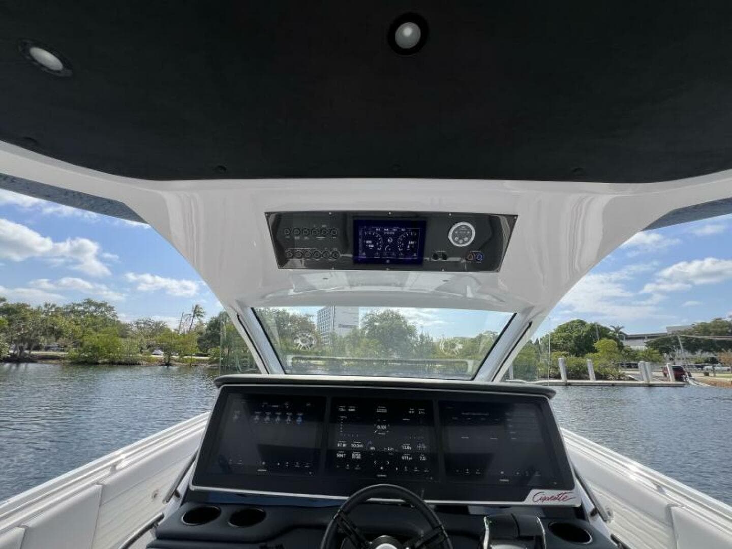 2025 Cigarette NightHawk photo 25