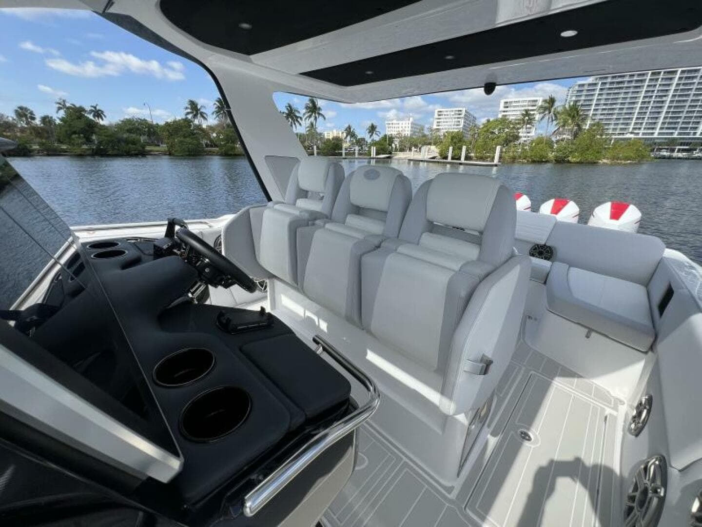 2025 Cigarette NightHawk photo 21