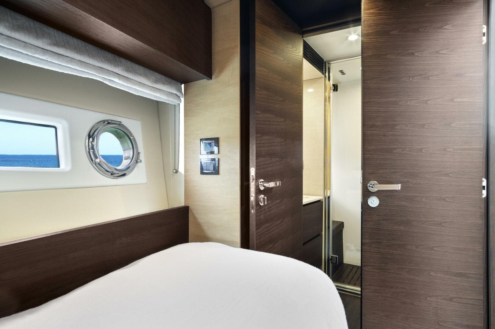 2017 Azimut 72 Flybridge photo 44
