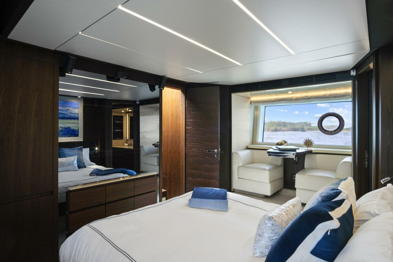 2017 Azimut 72 Flybridge photo 36
