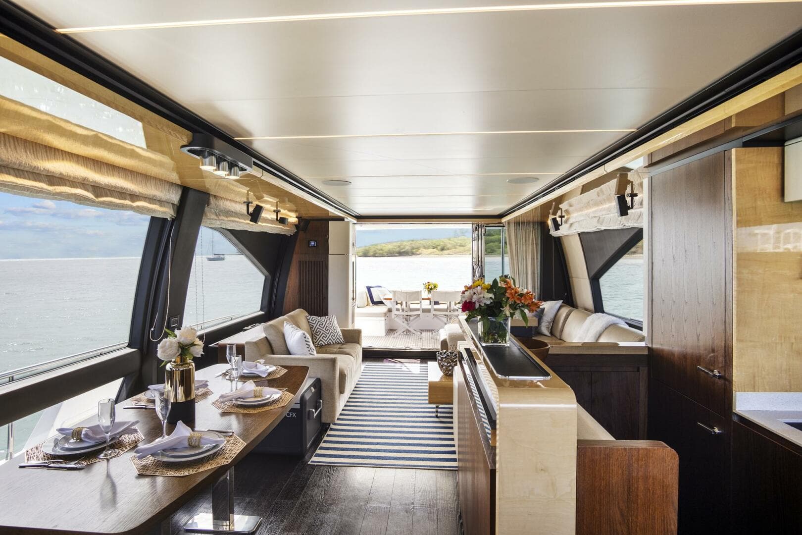 2017 Azimut 72 Flybridge photo 30