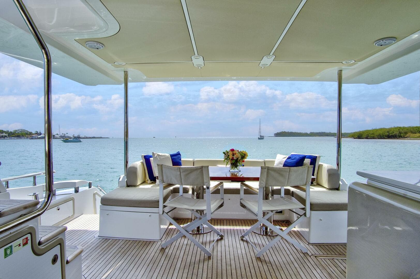 2017 Azimut 72 Flybridge photo 18