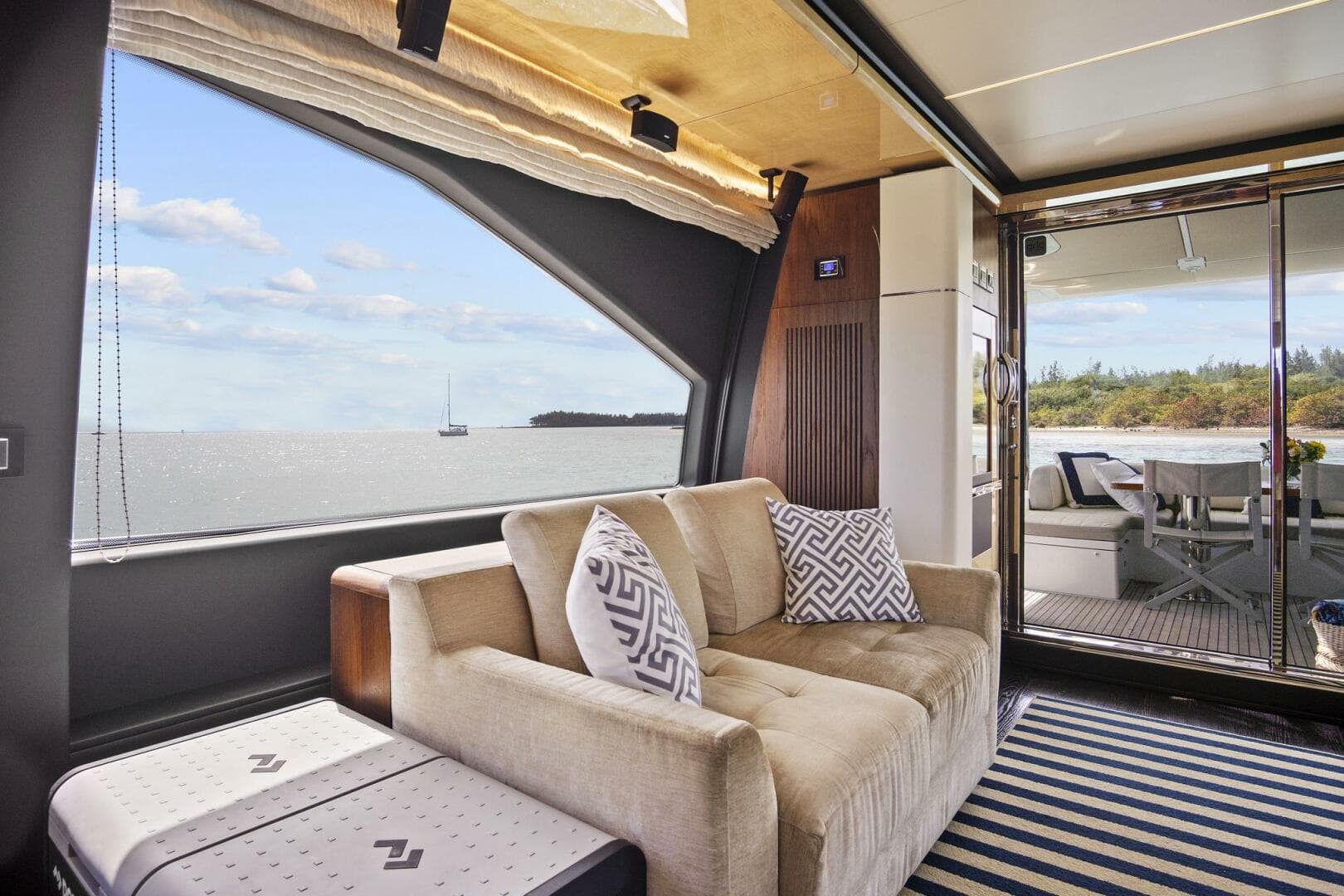 2017 Azimut 72 Flybridge photo 26