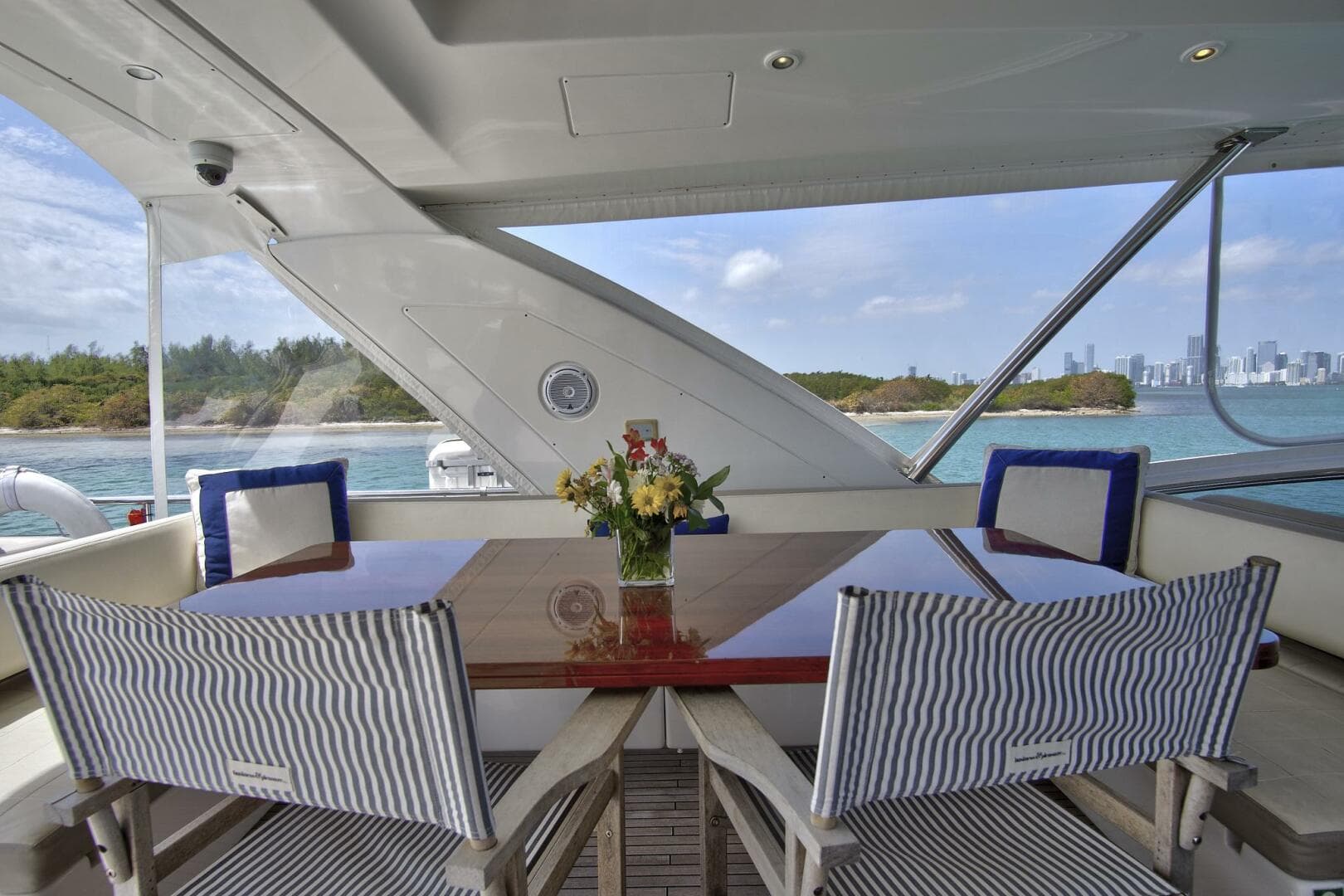 2017 Azimut 72 Flybridge photo 13