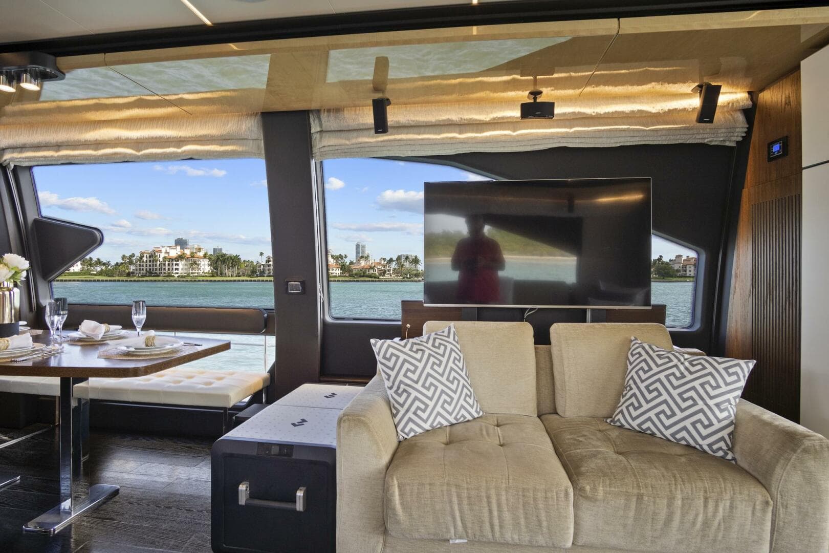 2017 Azimut 72 Flybridge photo 27