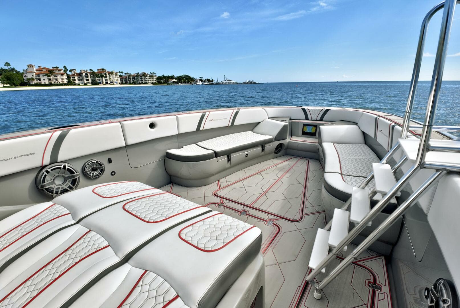 2023 Midnight Express 43 Open photo 16
