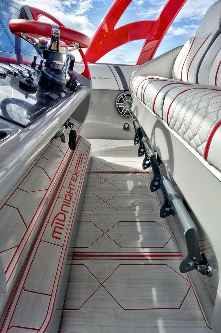 2023 Midnight Express 43 Open photo 22