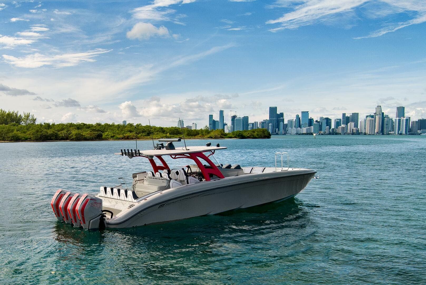 2023 Midnight Express 43 Open photo 4