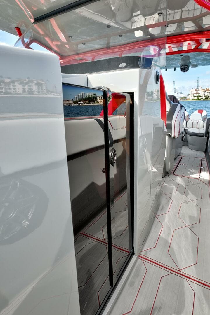 2023 Midnight Express 43 Open photo 34