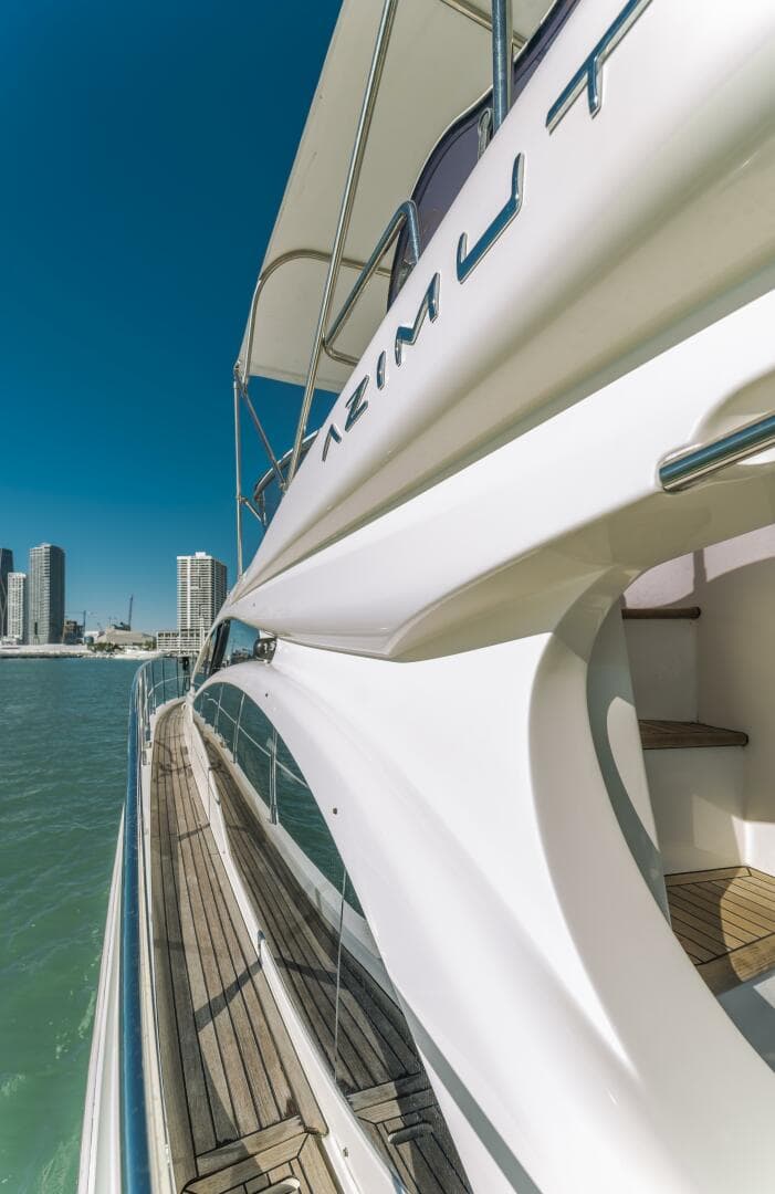 2011 Azimut 48 Flybridge photo 8