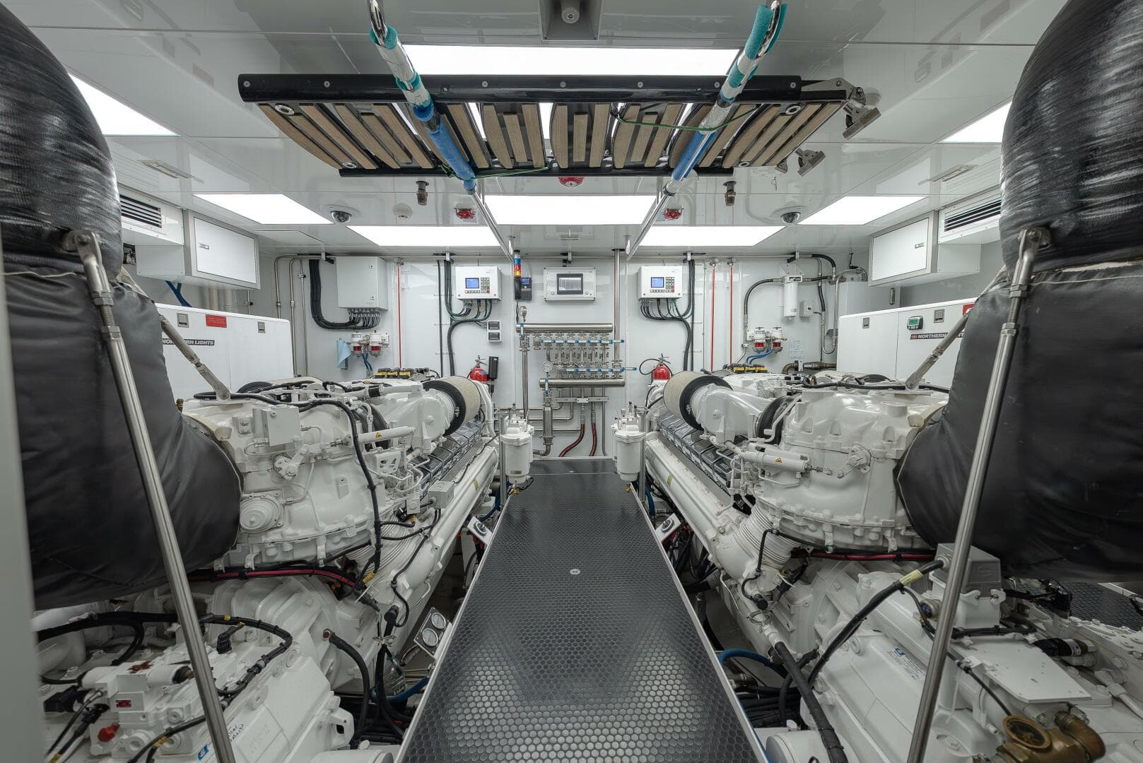 2018 Westport Raised Pilothouse photo 58