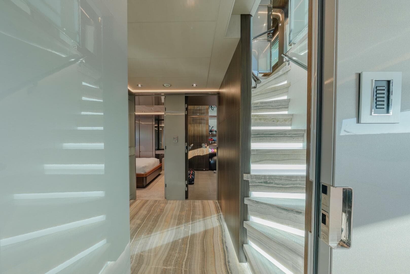 2018 Westport Raised Pilothouse photo 21