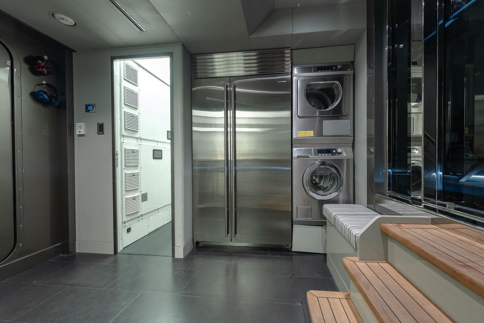 2018 Westport Raised Pilothouse photo 55