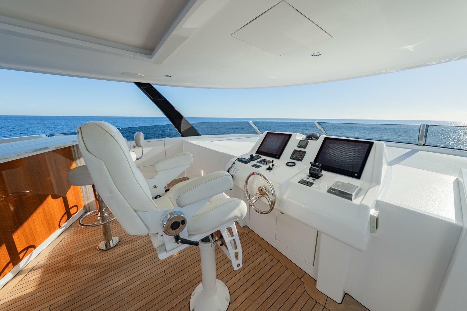 2018 Westport Raised Pilothouse photo 38