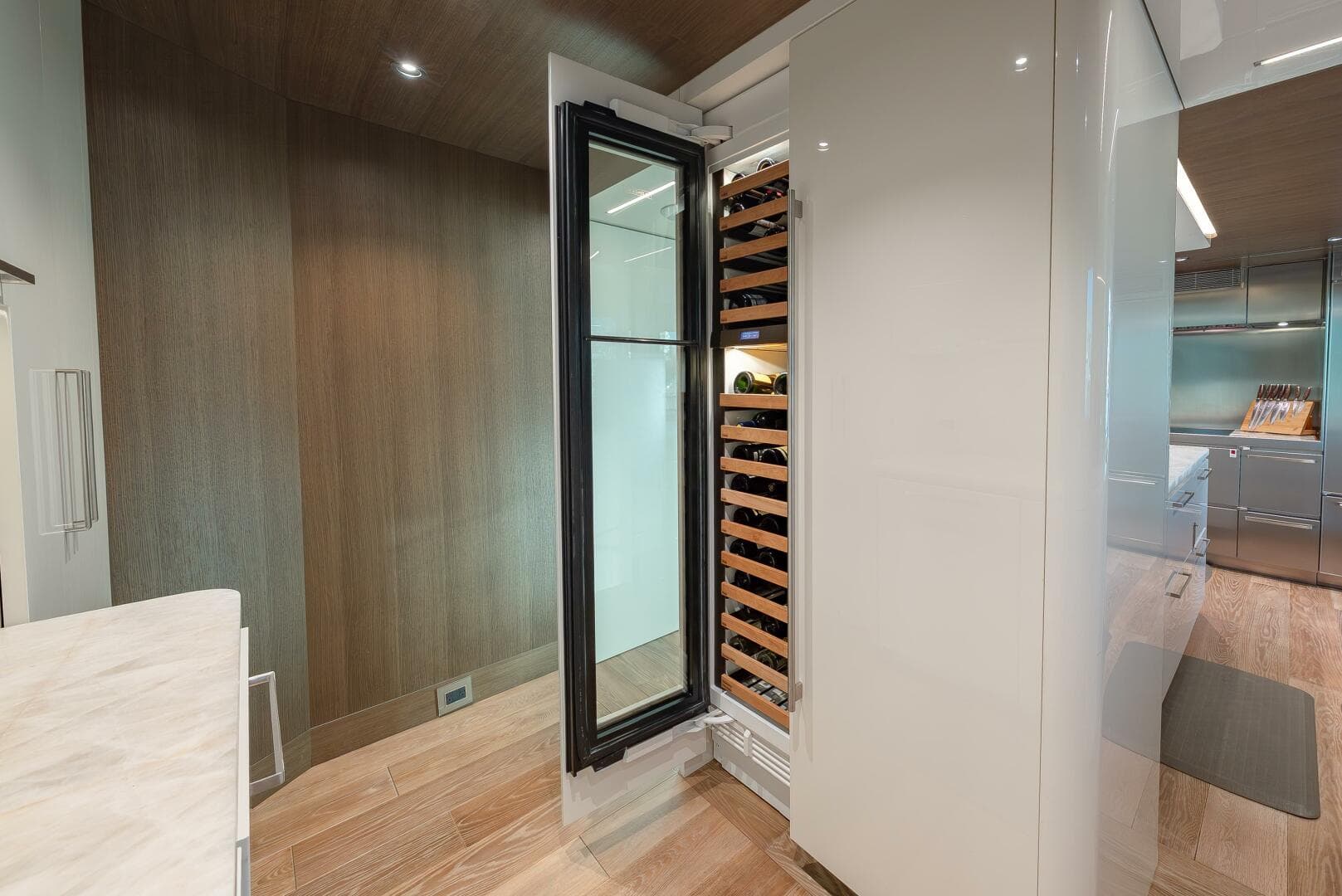 2018 Westport Raised Pilothouse photo 12