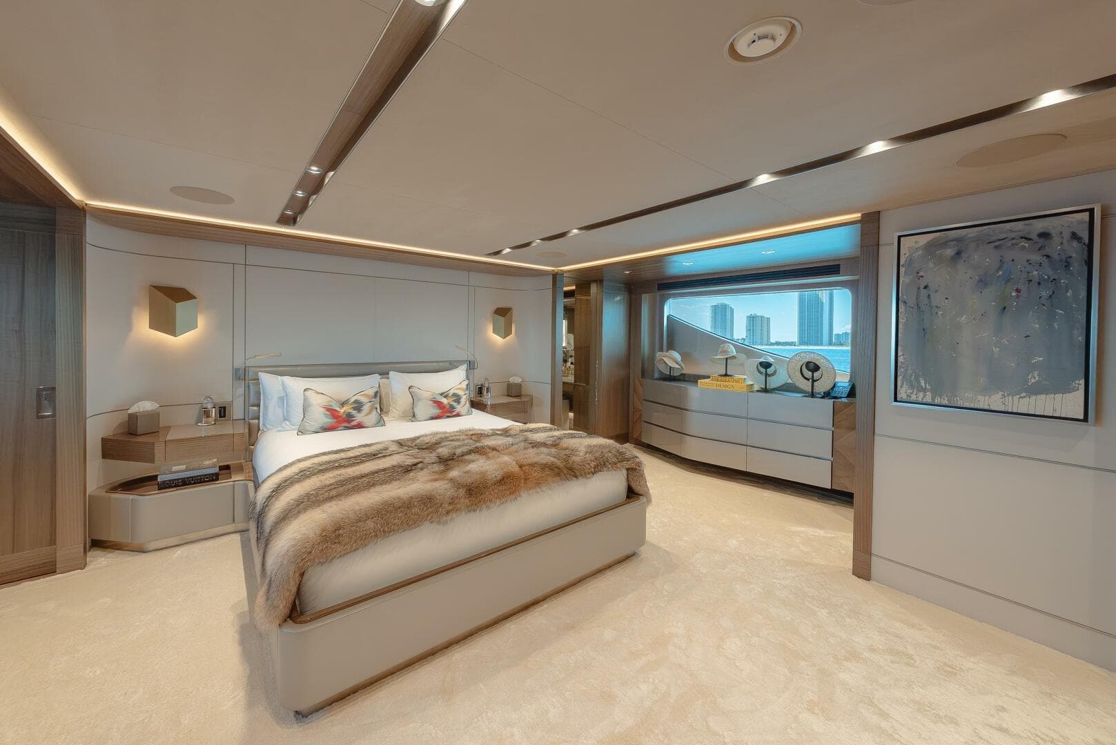 2018 Westport Raised Pilothouse photo 15