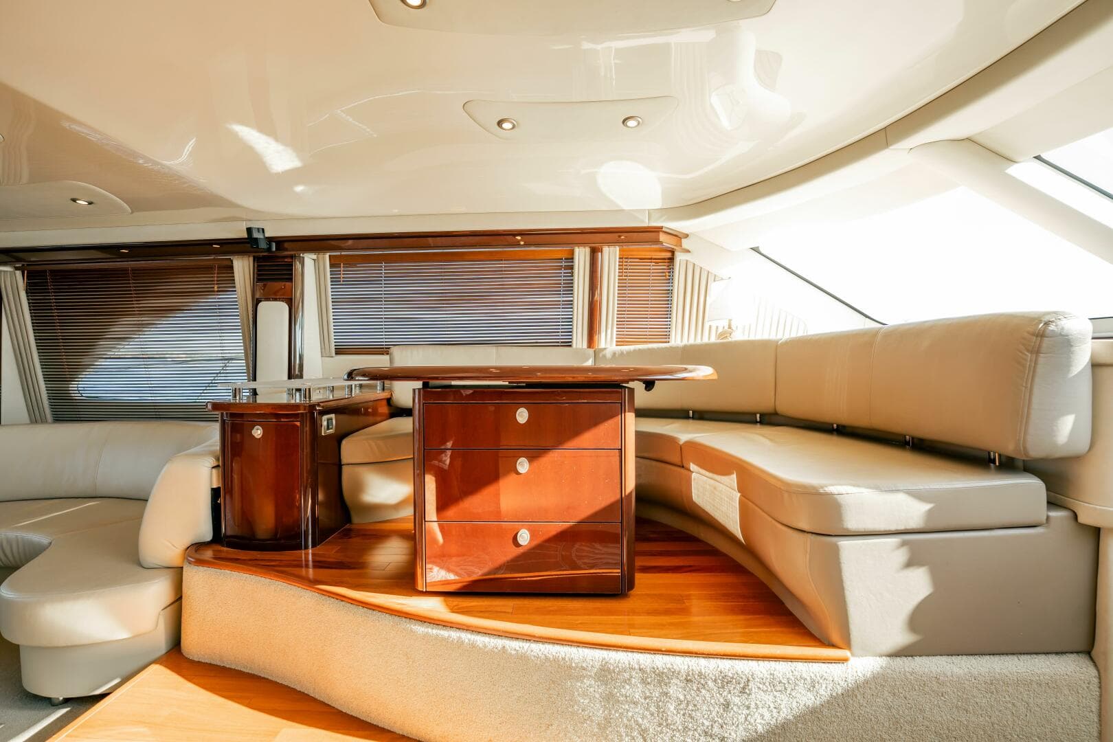 2007 Sea Ray 580 Sedan Bridge photo 29
