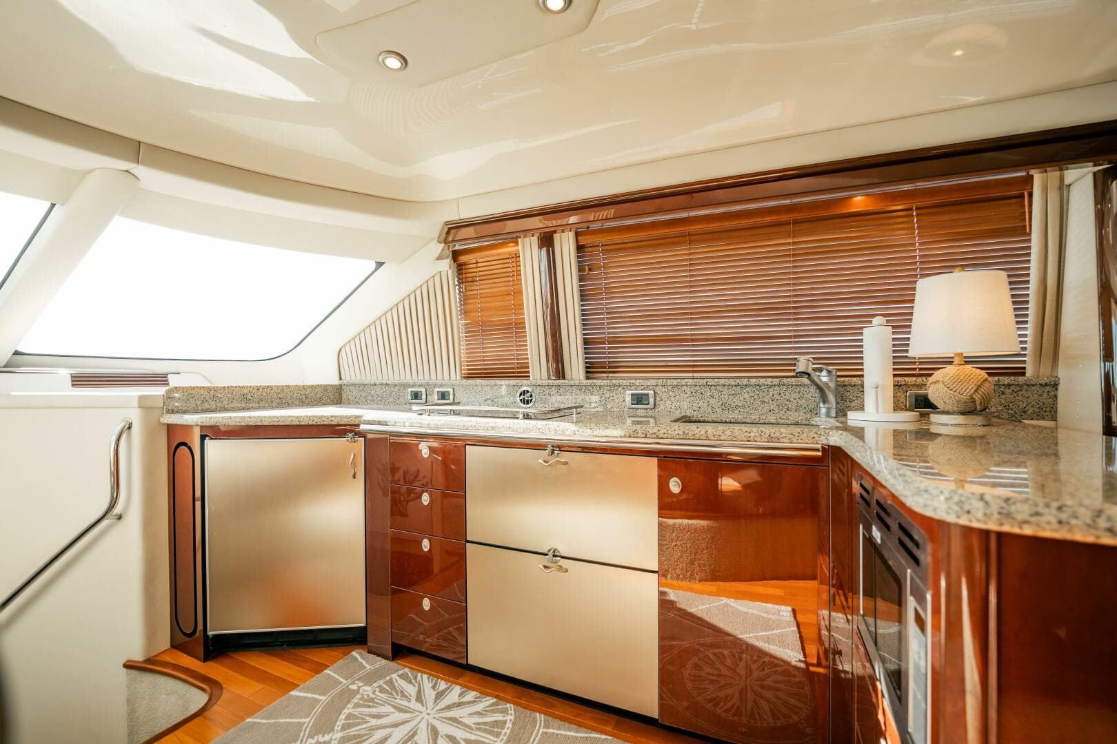 2007 Sea Ray 580 Sedan Bridge photo 24