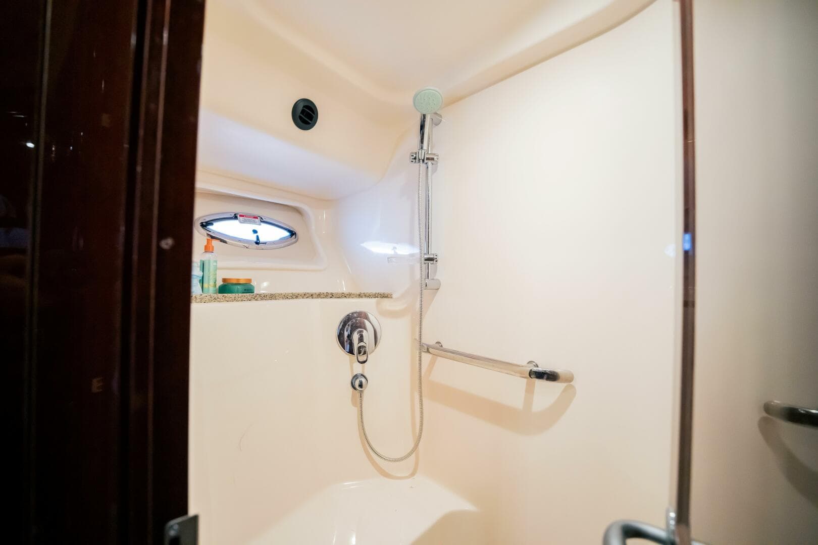 2007 Sea Ray 580 Sedan Bridge photo 37