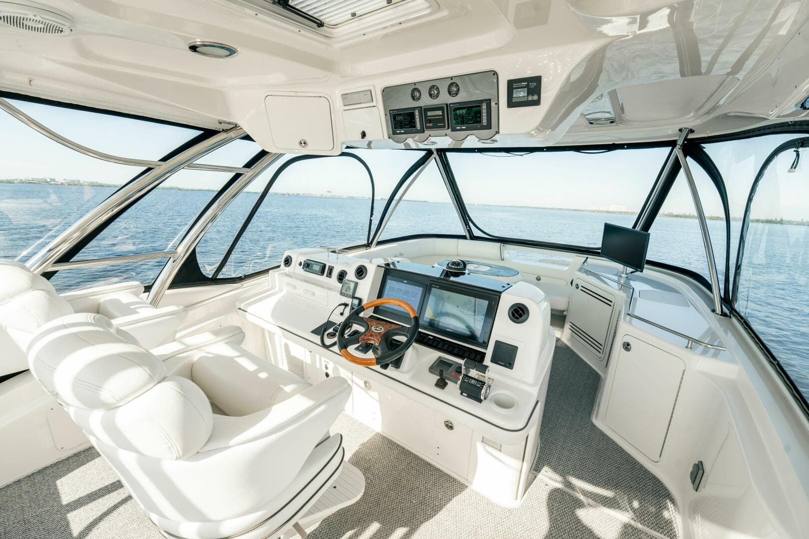 2007 Sea Ray 580 Sedan Bridge photo 16