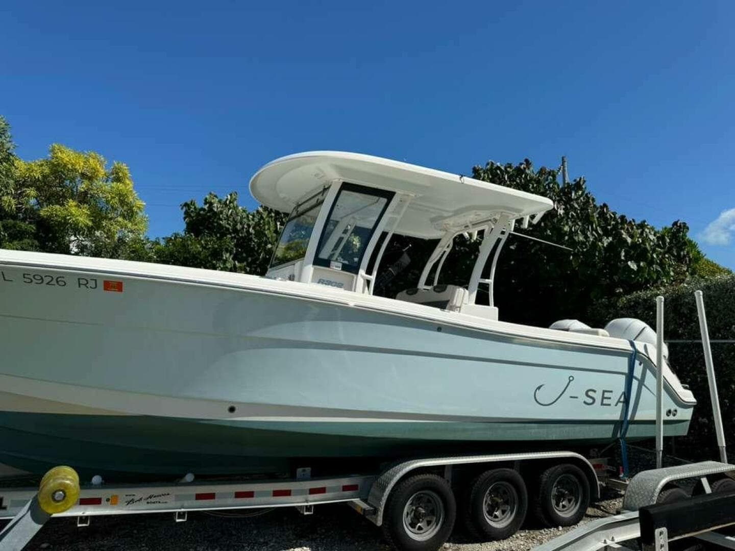2017 Robalo R302 photo 4