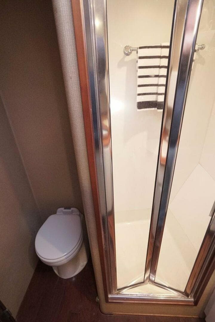 2003 Huckins photo 30