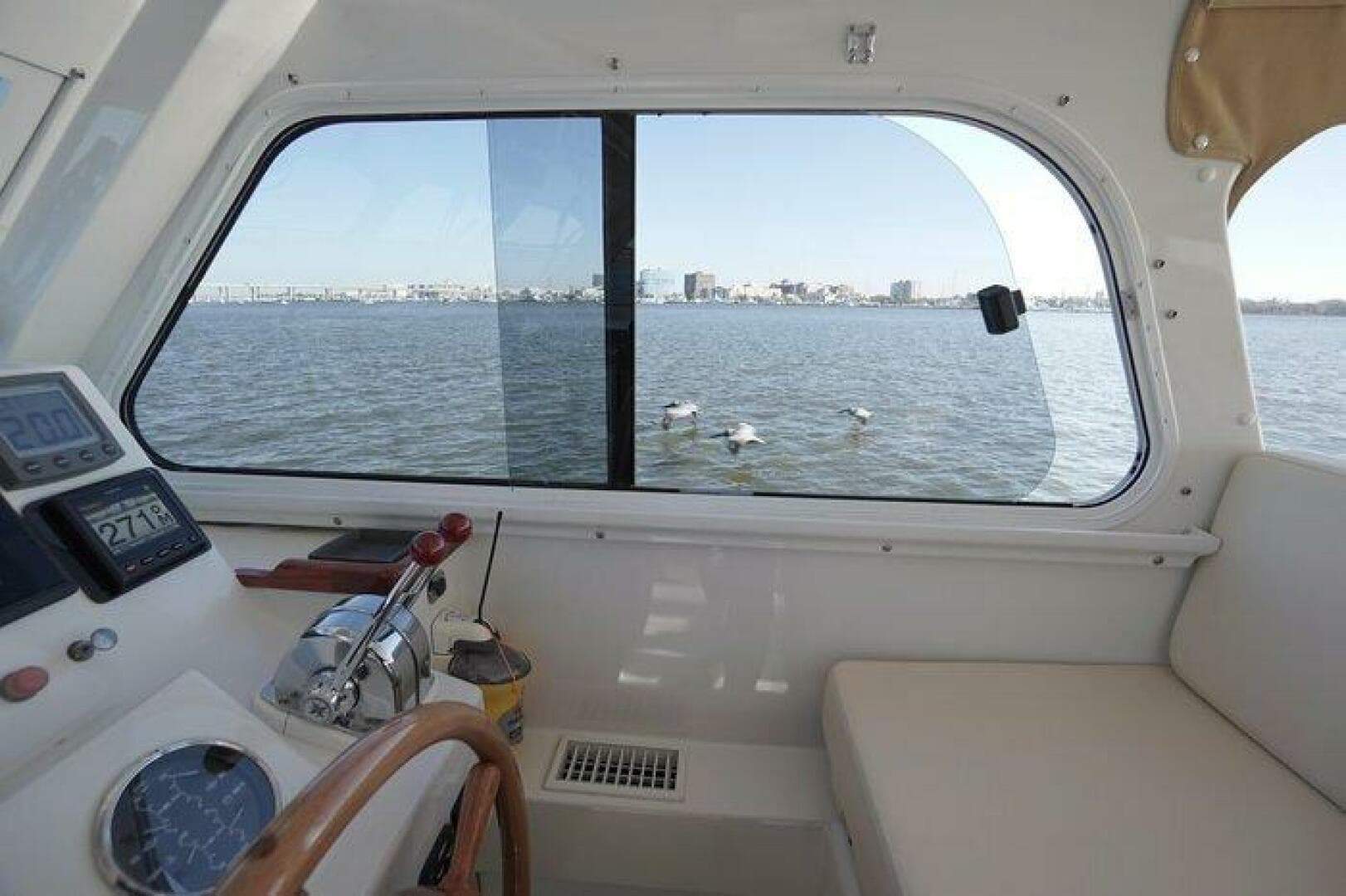 2003 Huckins photo 22