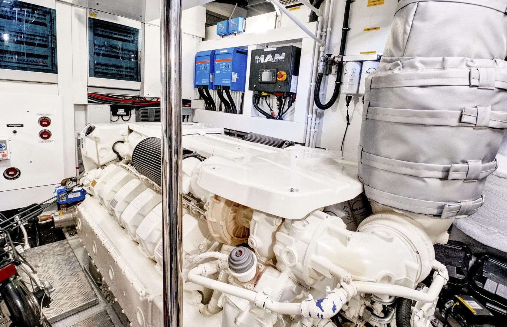 2024 Sunseeker 76 Yacht photo 42