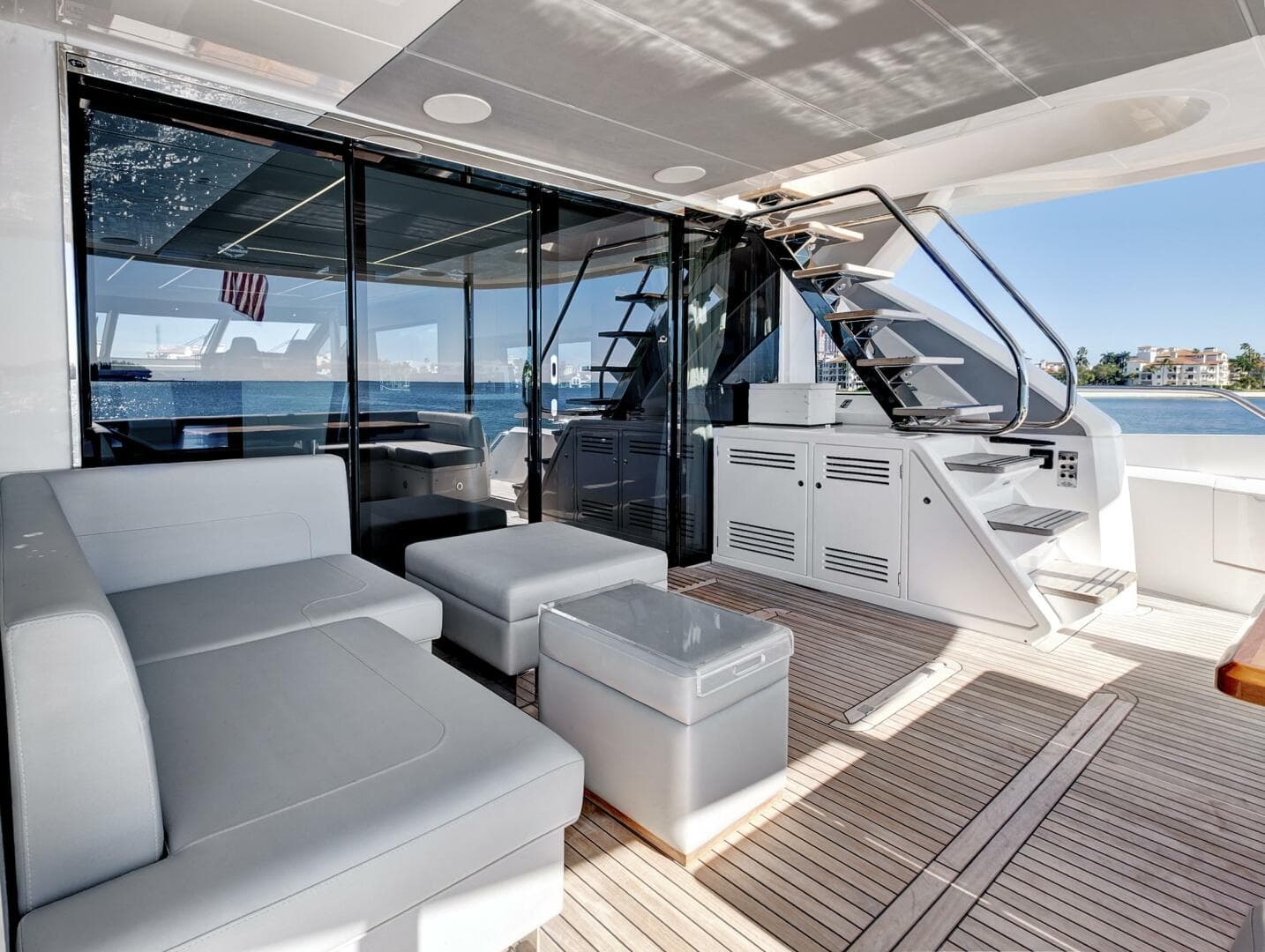 2024 Sunseeker 76 Yacht photo 18