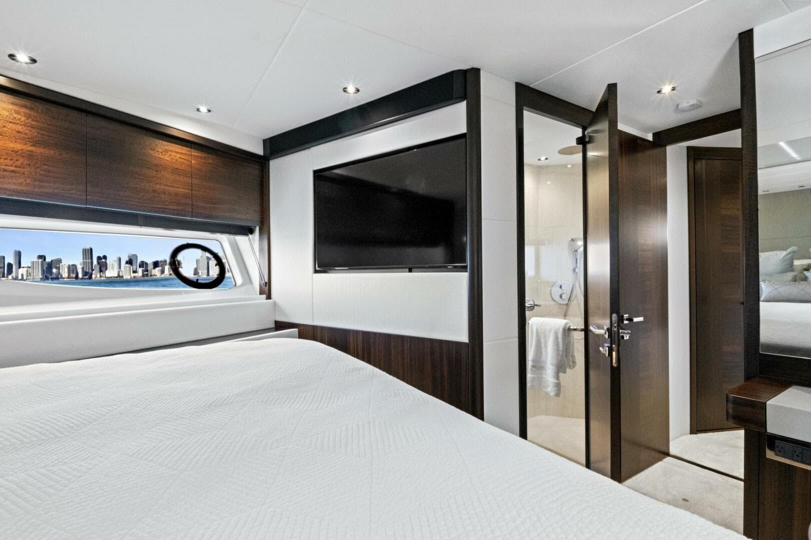 2024 Sunseeker 76 Yacht photo 85