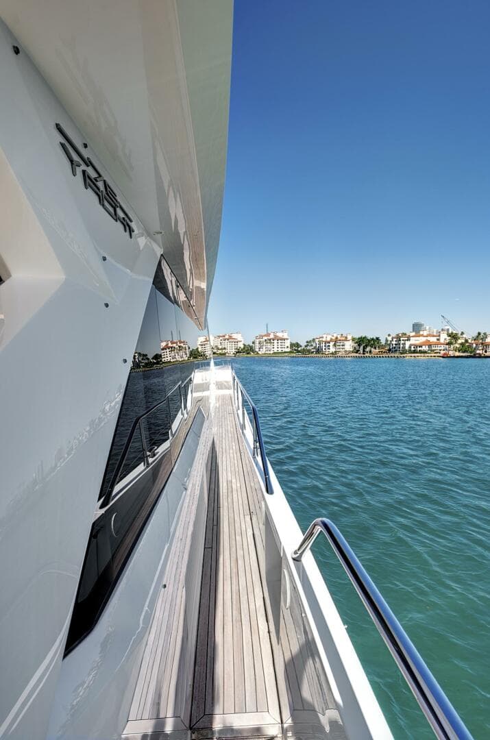 2024 Sunseeker 76 Yacht photo 20