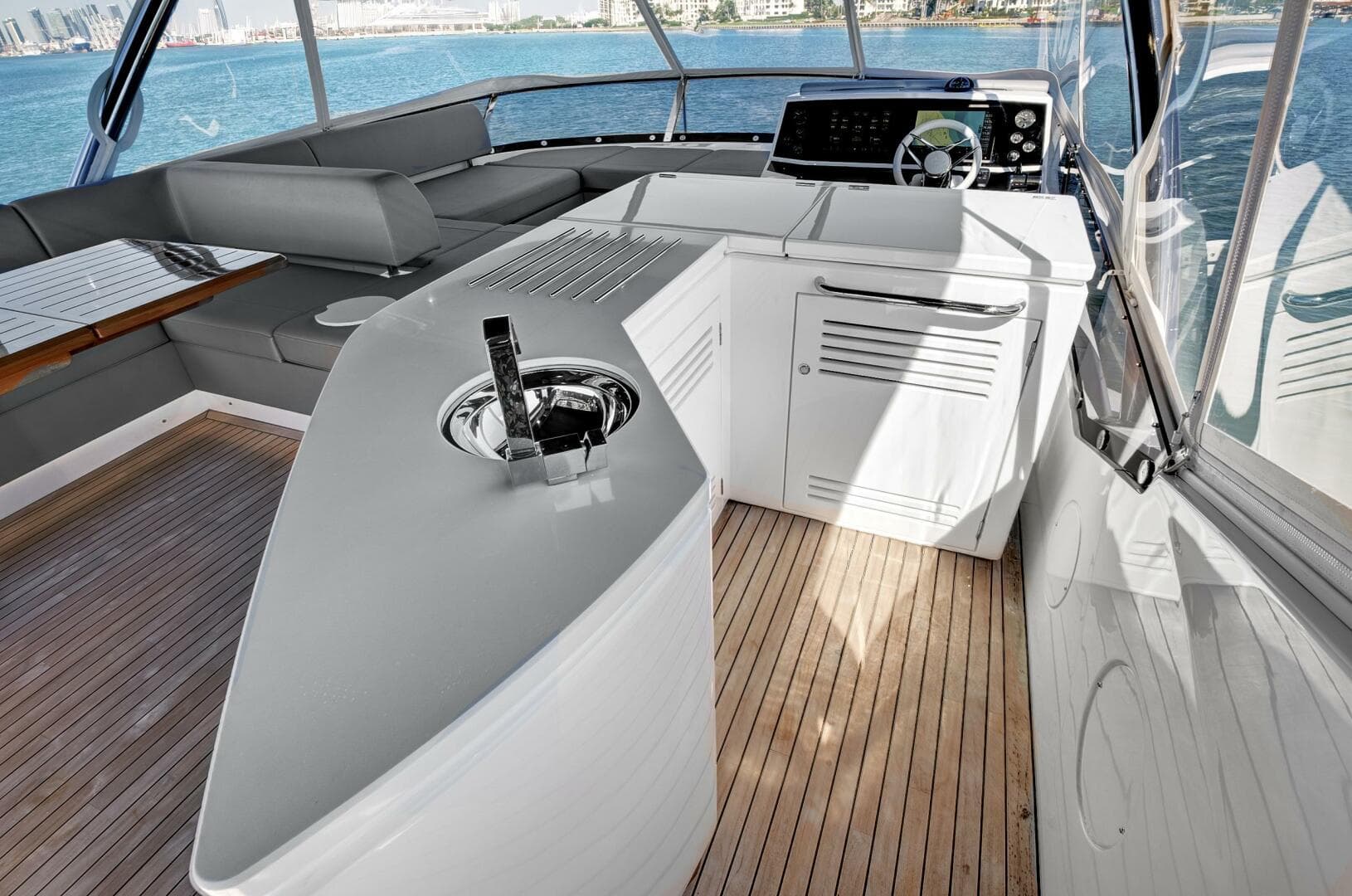 2024 Sunseeker 76 Yacht photo 16