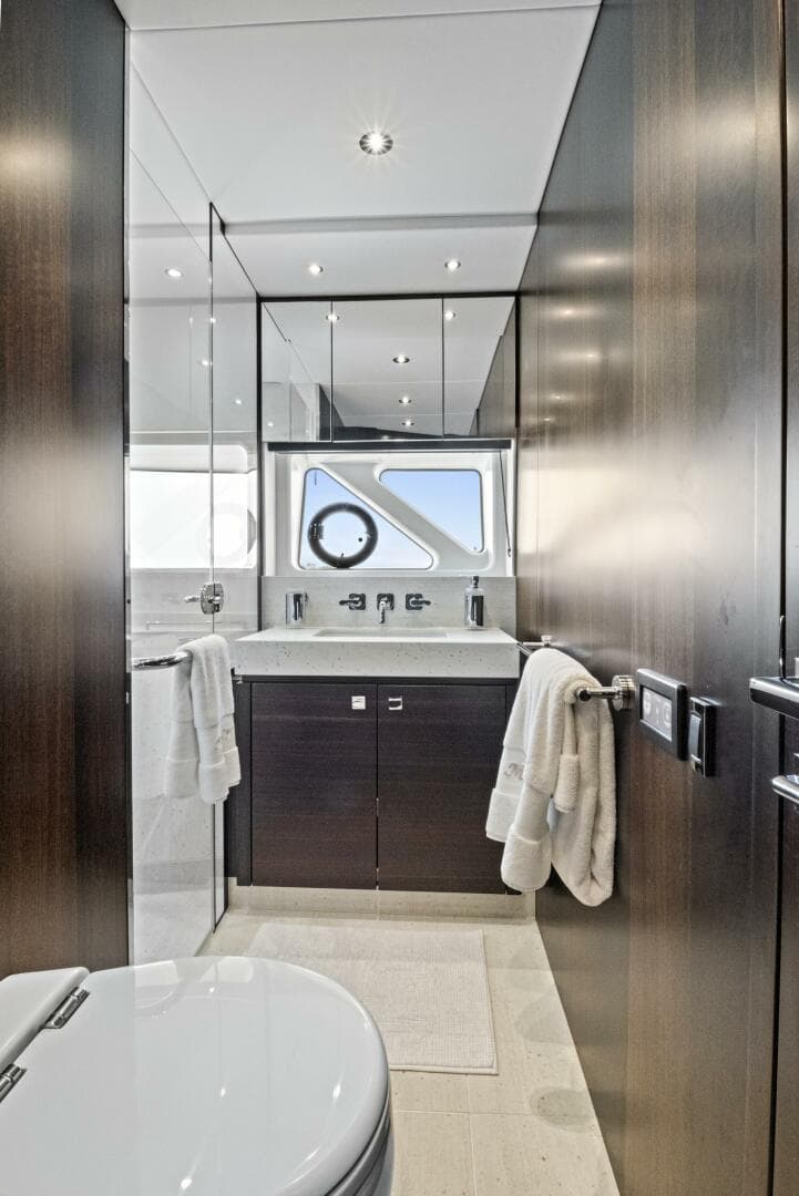 2024 Sunseeker 76 Yacht photo 88