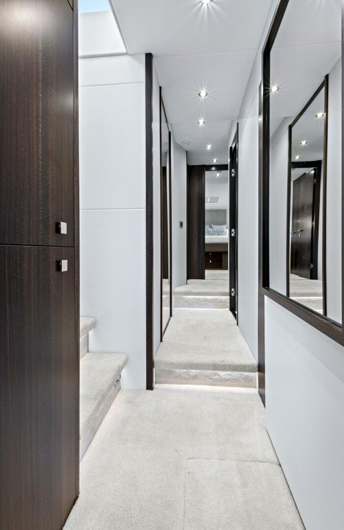 2024 Sunseeker 76 Yacht photo 72