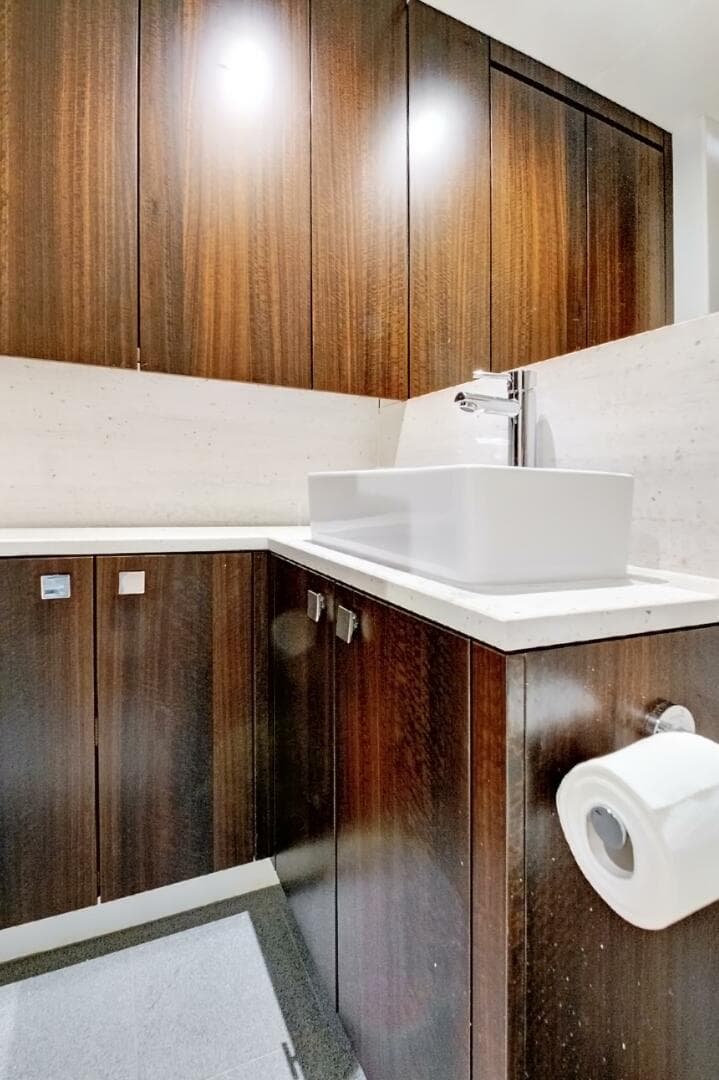 2024 Sunseeker 76 Yacht photo 55