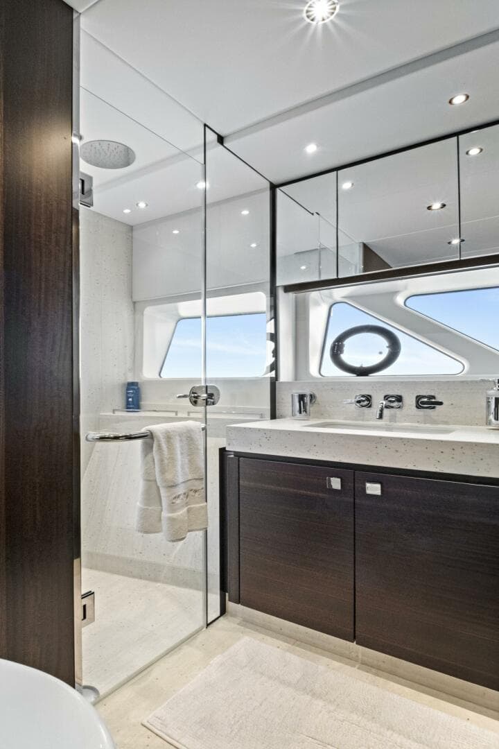 2024 Sunseeker 76 Yacht photo 95
