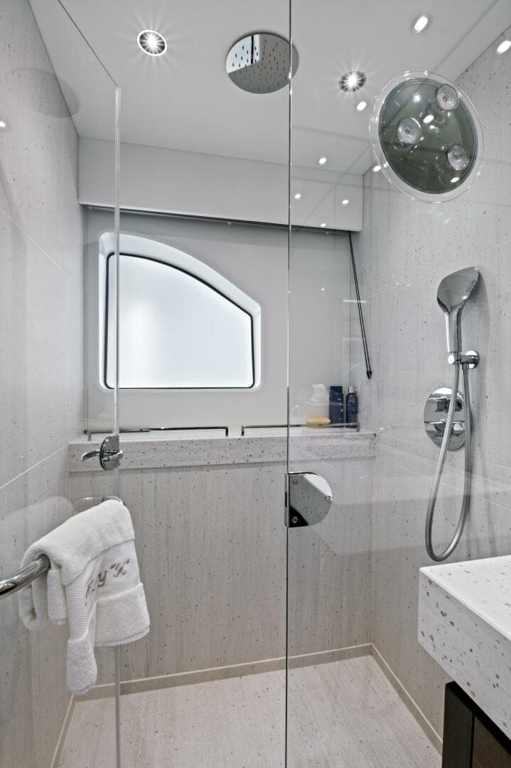 2024 Sunseeker 76 Yacht photo 64