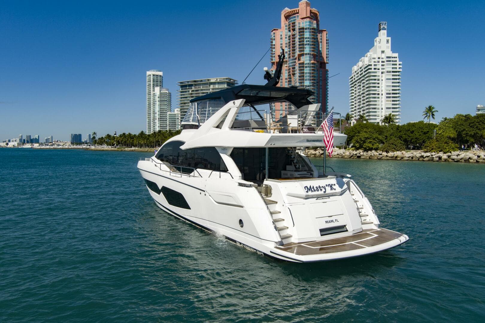 2024 Sunseeker 76 Yacht photo 4