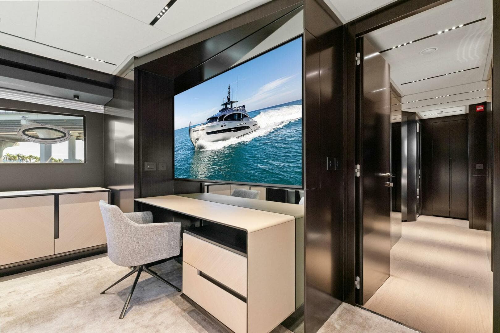 2023 Pershing GTX Motoryacht photo 82
