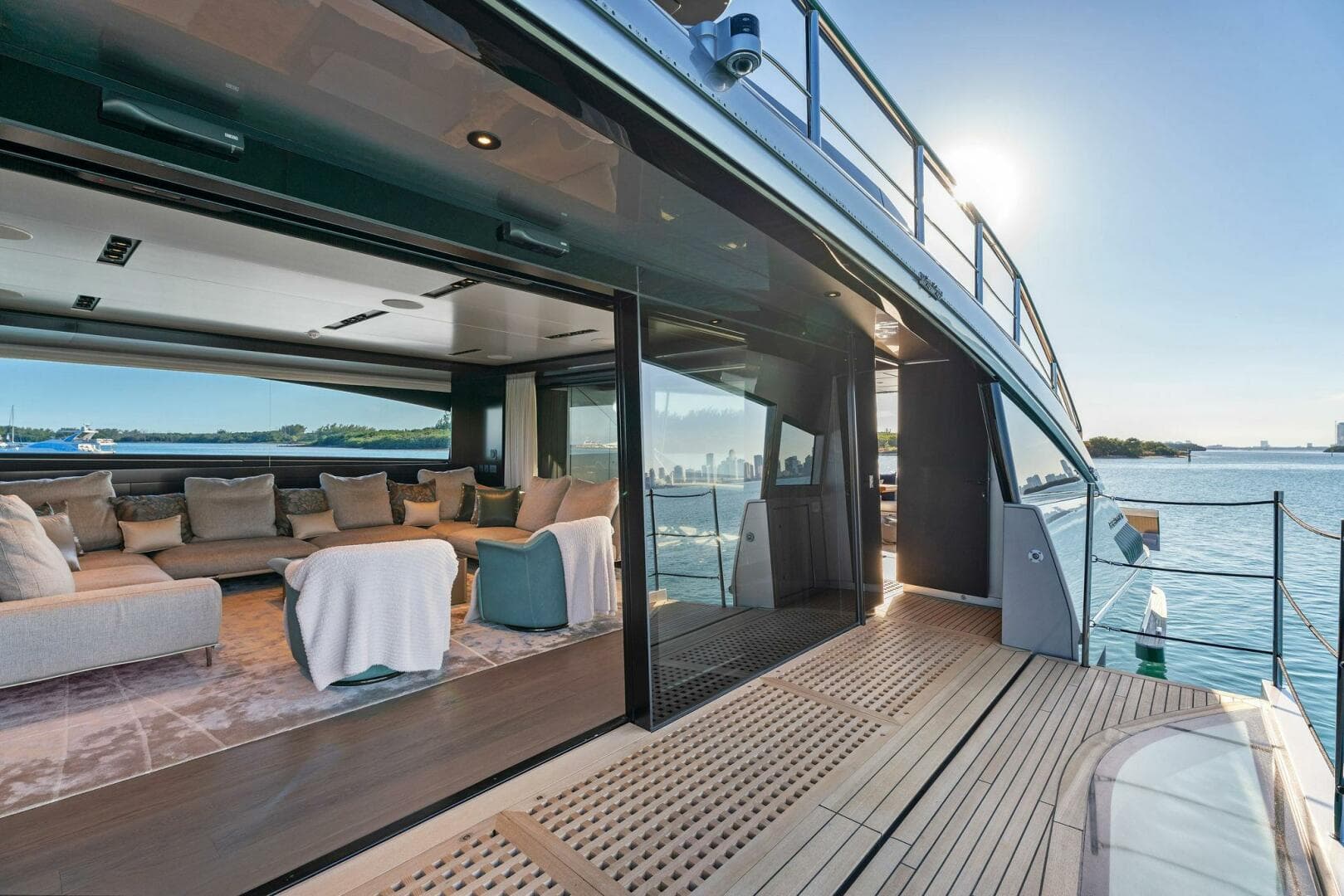 2023 Pershing GTX Motoryacht photo 58