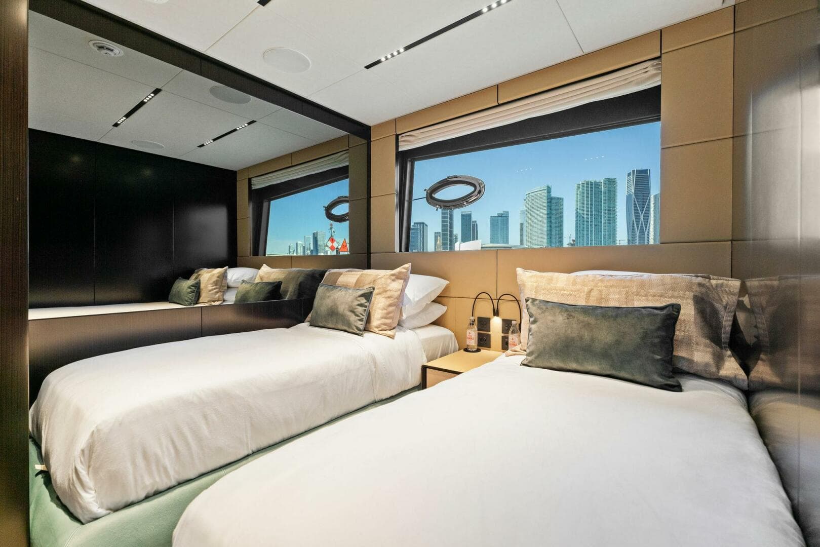 2023 Pershing GTX Motoryacht photo 99