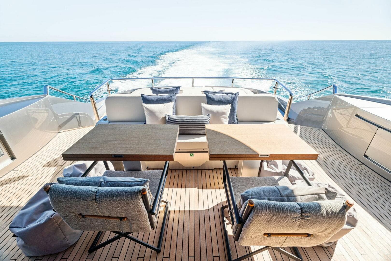 2023 Pershing GTX Motoryacht photo 32