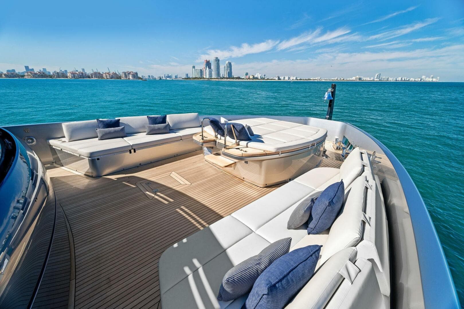 2023 Pershing GTX Motoryacht photo 36