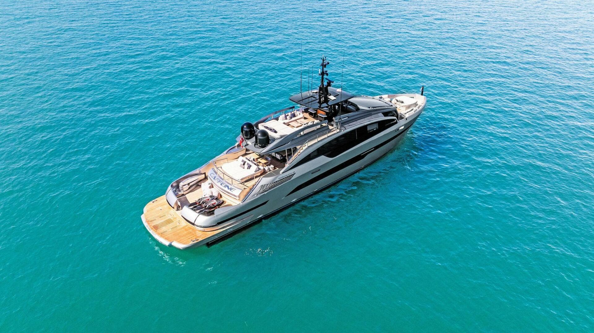 2023 Pershing GTX Motoryacht photo 15