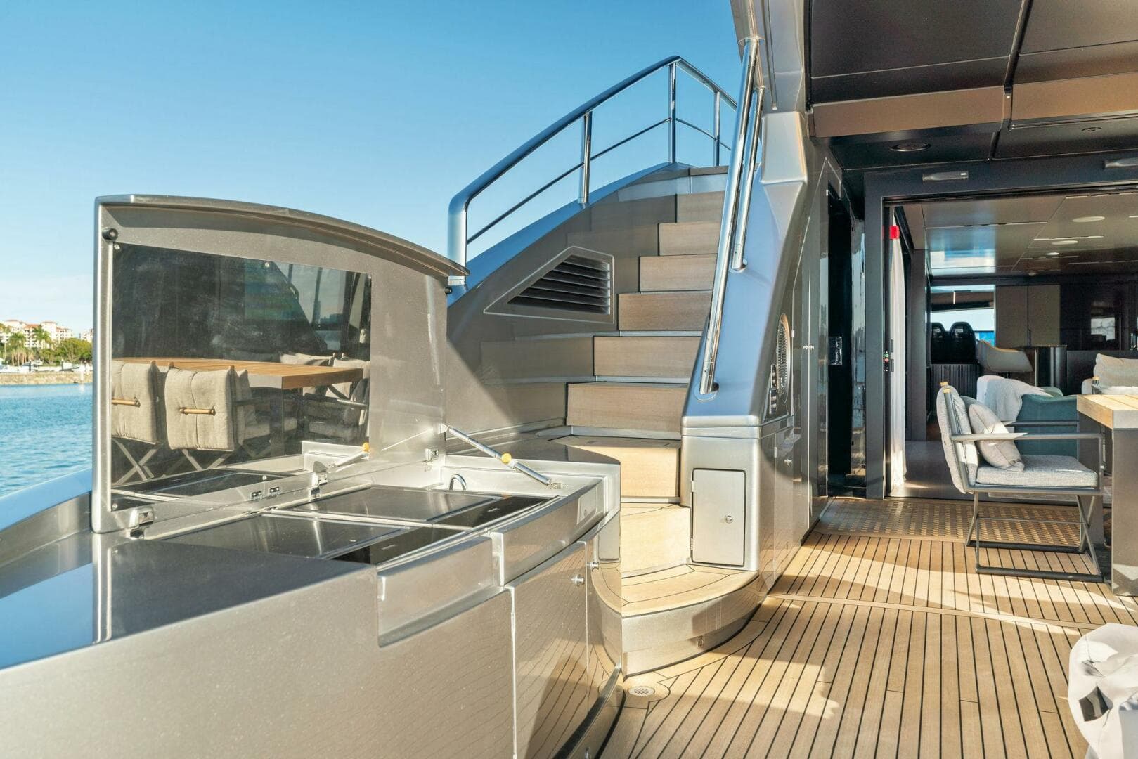 2023 Pershing GTX Motoryacht photo 54