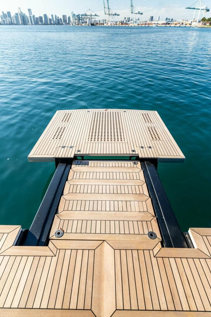 2023 Pershing GTX Motoryacht photo 46